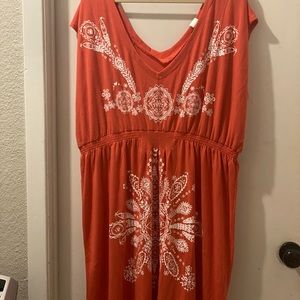 Venus- NWOT Women’s plus size XXl melon color print dress.